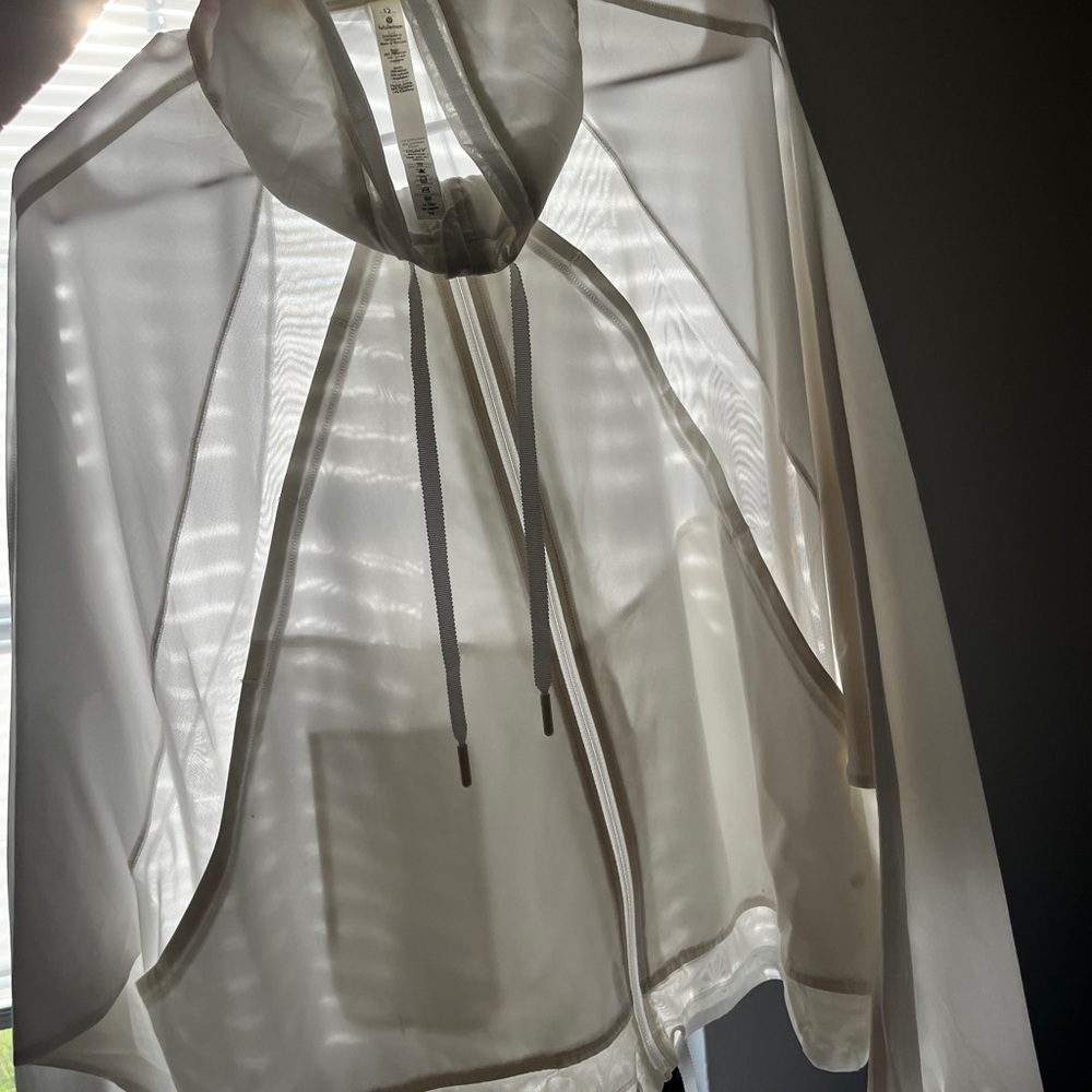 Lululemon Athletica Sheer WHITE Hooded Jacket